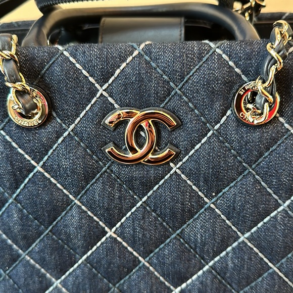 Chanel Denim Quilted Large Coco Handle Shopping Tote Blue - Picture 4 of 14